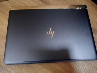 Ультрабук HP SPECTRE 13-V007UR ( 13.3 FHD IPS i7-6500U 8Гб 512SSD )