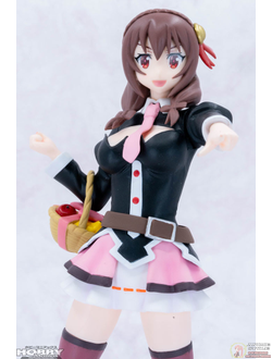 Фигурка Юн-юн (Yunyun)
