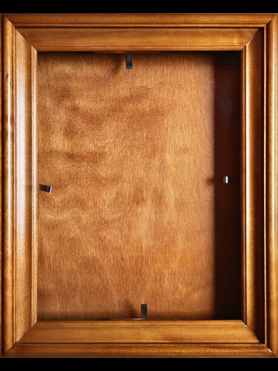 Киот деревянный с гладкой  рамой.