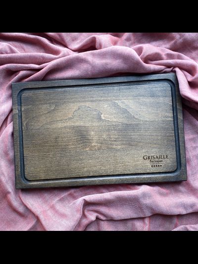 доска для подачи блюд с логотипом