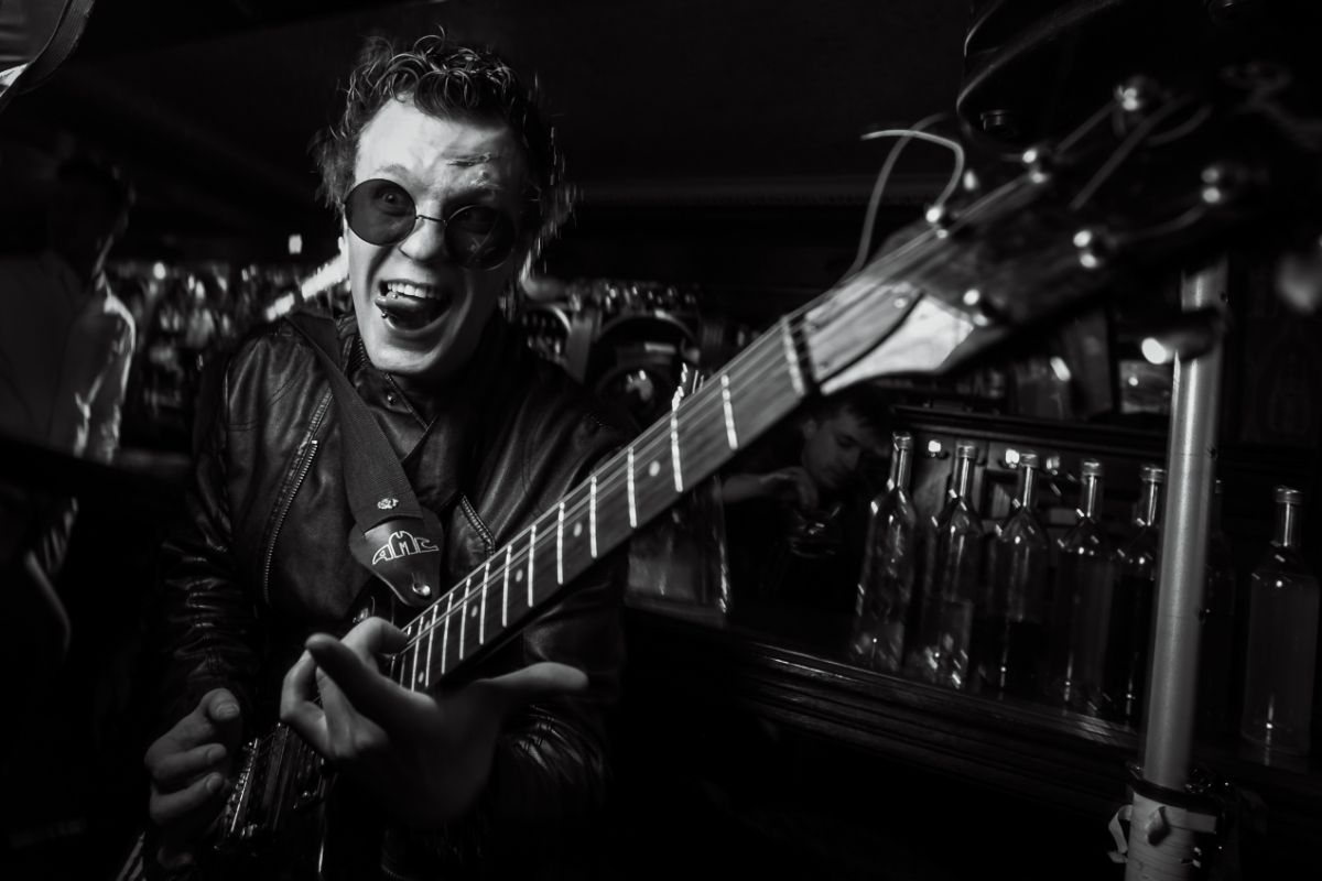 сергей рогулёв группа виа роковой год. рок группа ария. рокой год. группа kiss зимой. рокой год.