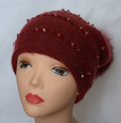 шапка с помпоном зима 2016 - 2017 италия женская вязаная