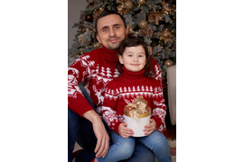 Новогодняя семейная фотосессия в студии Кострома