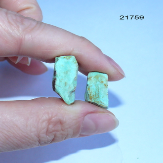 Бирюза натуральная (необработанная) Казахстан арт.21759: комплект - 5,7г - 19*12*9мм + 17*12*10мм