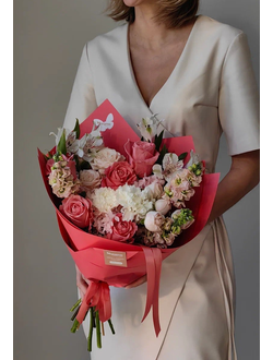 Букет цветов на 8 марта № 750