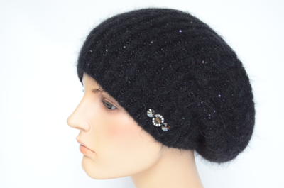 Зимний женский берет вязаный черный Vizio Италия 8070 B