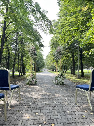 Арка для выездной церемонии "Столбики 1"