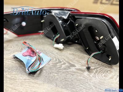 Стопы Toyota Camry 40 светодиодные красные-белые