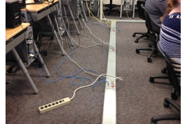 Организация пространства в офисе (СКС знатная)