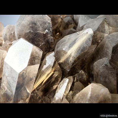 Рутил в кристаллах дымчатого кварца. Бразилия.  260*220*103мм (ААА)