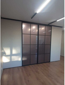 двери-купе (раздвижная перегородка)