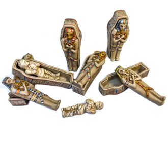 Саркофаги с мумиями