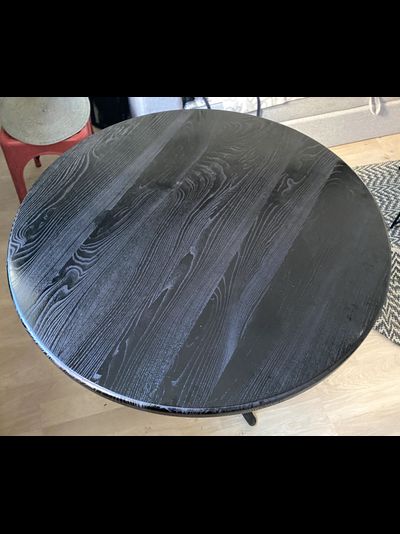 стол из массива в черной тонировке