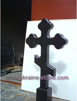 Фото памятника в виде изящного креста в СПб