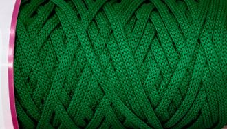 Зеленый бархат  ИРИСКА полиэфирный шнур без сердечника 5 мм 100 м