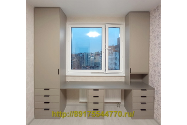 025 Шкафы, стол, тумба
Фасады и корпус: ЛДСП Egger Серый камень U727 ST9
