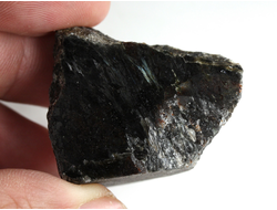 Нуумит (жедрит-антофиллит), полировка, Гренландия (35*30*21 мм, 32 г) №29921