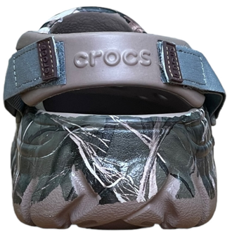 Off road crocs camo hot sale