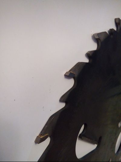 Пилы дисковые 450*50*24z+24+4 (3,0/4,6) WST с твердосплавными напайками и подрезными ножами