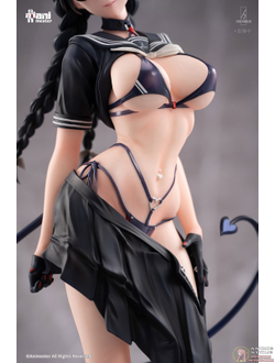 Фигурка 1/6 Президент класса суккубов Рейна (Succubus Class President Reina)