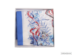 Нежный женский брендовый платок с цветами