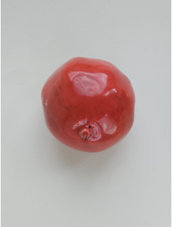 Сочный фрукт гранат (целый)