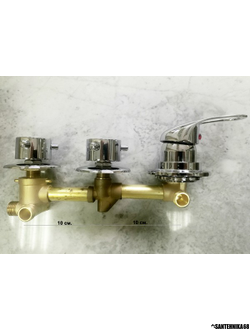 Смеситель для душевой кабины тройной на 3 4 положения, межцентровое расстояние 20 см (10+10) ручки металл