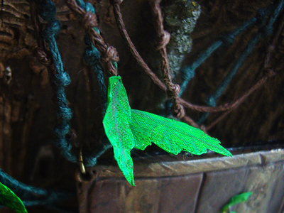 Колье "Аслан. Хроники Нарнии" (пышное колье с подвеской ручной работы)