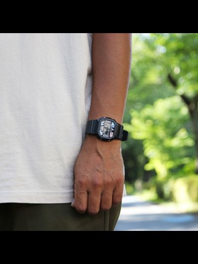 Часы Casio G-Shock DW-5600RF24-1