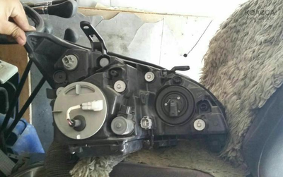 Фара правая на Lexus RX330