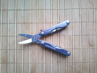 Мультитул Leatherman Squirt S4