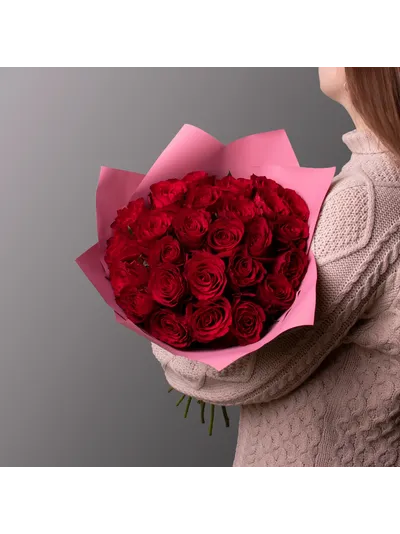 Мадам Ред - 25 роз