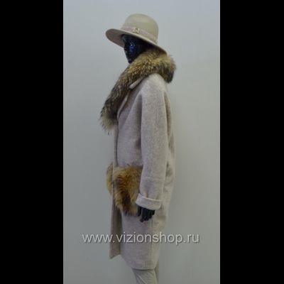 Женское пальто зимнее с меховым воротником и карманами из меха Arti moda 1538 бежевое
