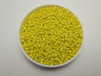 Бисер Китайский №8-122 желтый непрозрачный блестящий, 50 грамм