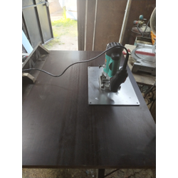 Пластина под STURM ER1112 для установки фрезера в стол 350*250 мм.