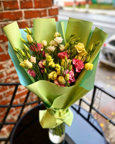 Букет из эустомы