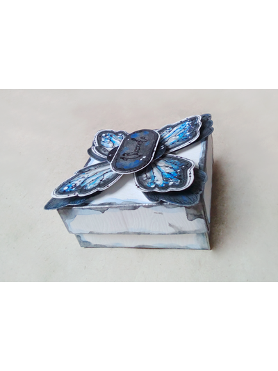 Подарочная коробочка для серёжек в стиле украшения