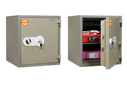 сейф VALBERG FRS-51 KL