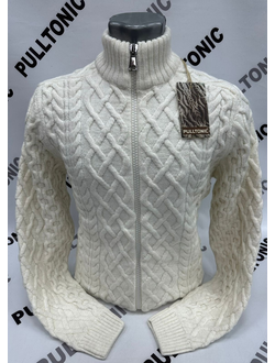 Мужской свитер однотонный с горлом молочный