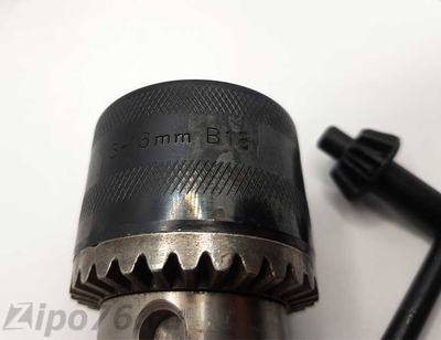 Патрон сверлильный с конусом В16 с ключем