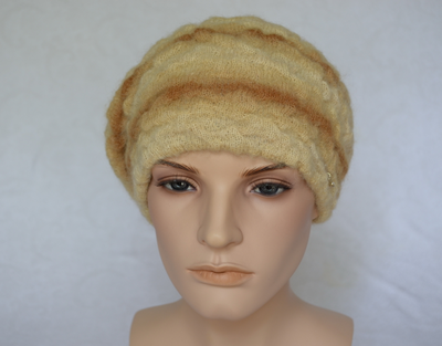 Модный итальянский берет для женщин зима 2021 - 2022 фото беретов Vizio Италия