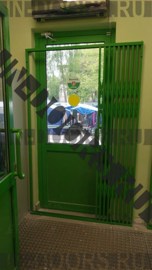 стоимость раздвижной решетки установленной в пятерочку 33