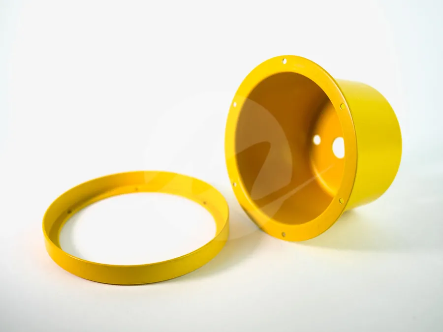 Детали корпуса фонаря для аэродрома. Материал - алюминий. Порошковая покраска. 