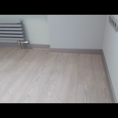 Плинтус ХДФ Dollken Cubu Flex Life 40мм Х 2,5 м 1246 Серебро платина