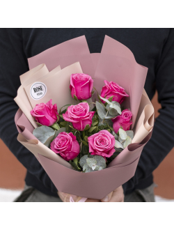 7 роз с эвкалиптом