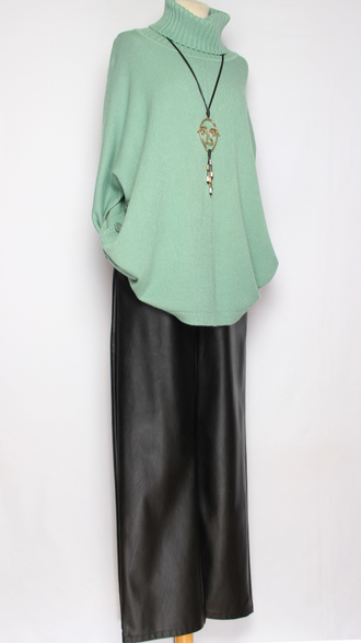 Брюки экокожа "ПРЯМЫЕ ТРУБЫ" черные р.28,29