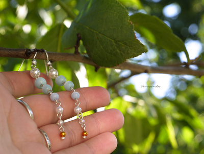 Длинные серьги с кошачьим камнем и жемчугом "Звенящая роса"