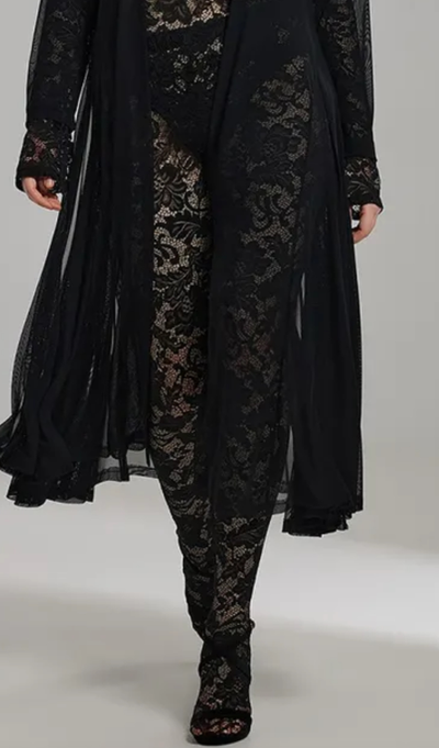 Легинсы из гипюра