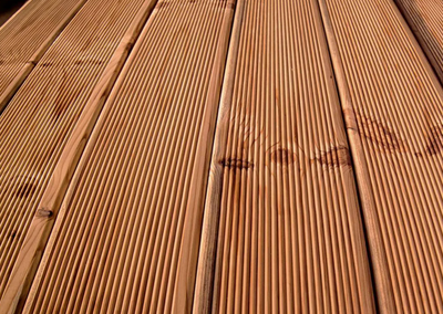 Террасная доска «ВЕЛЬВЕТ» ЛИСТВЕННИЦА 28мм*142мм Сорт С(3) Длина: 4м