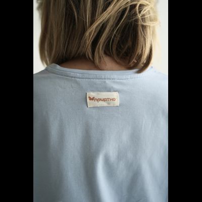 ЖЕНСКАЯ ФУТБОЛКА ГОЛУБАЯ "ВОЗДУШНАЯ"